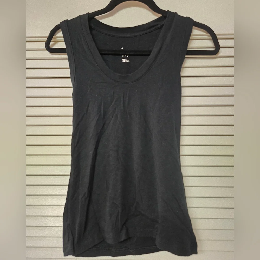 A New Day - Black Sleeveless Scoop-Neck Tank Top